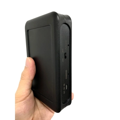The portable 8 antennas pocket cell phone jammer